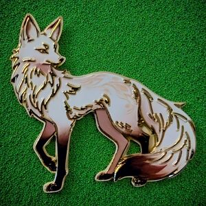 Elegant Gold and White Fox Pin
